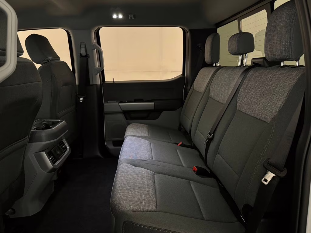 2026 Oxford White Ford Super Duty F-250 SRW XLT TREMOR 4X4 Truck