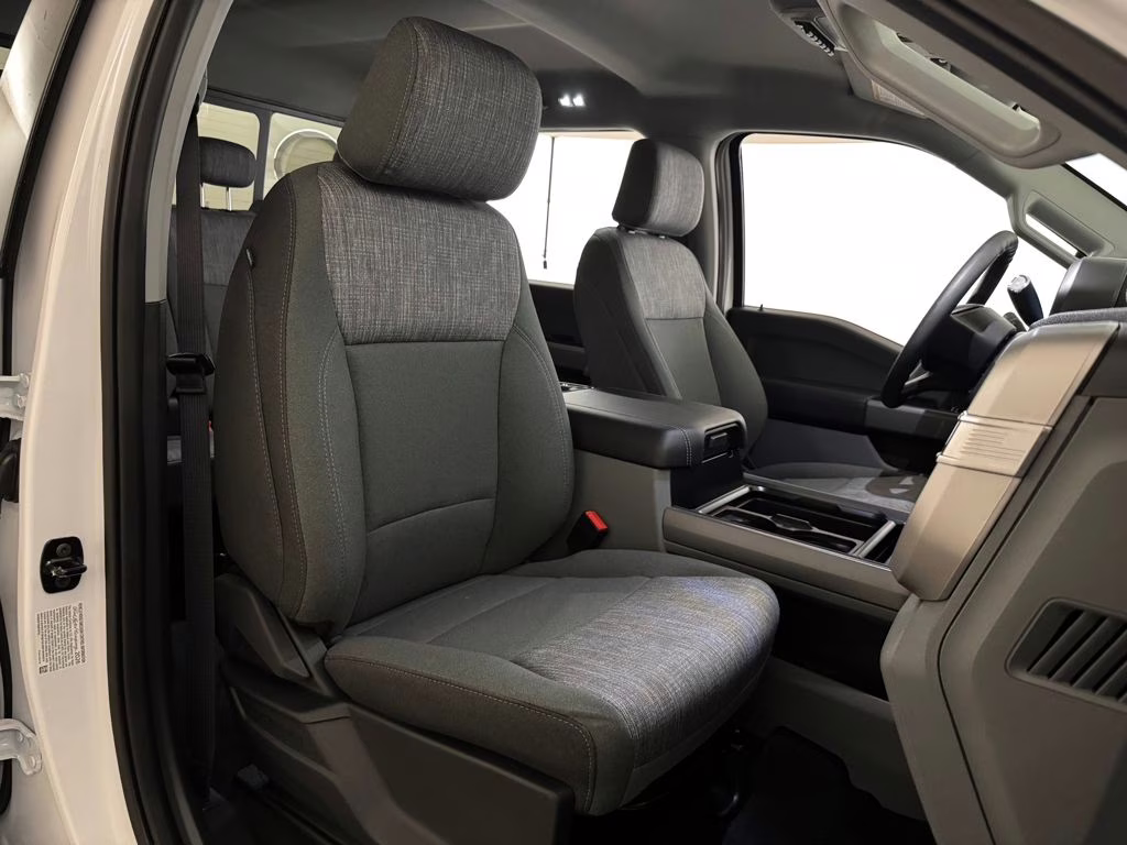 2026 Oxford White Ford Super Duty F-250 SRW XLT TREMOR 4X4 Truck