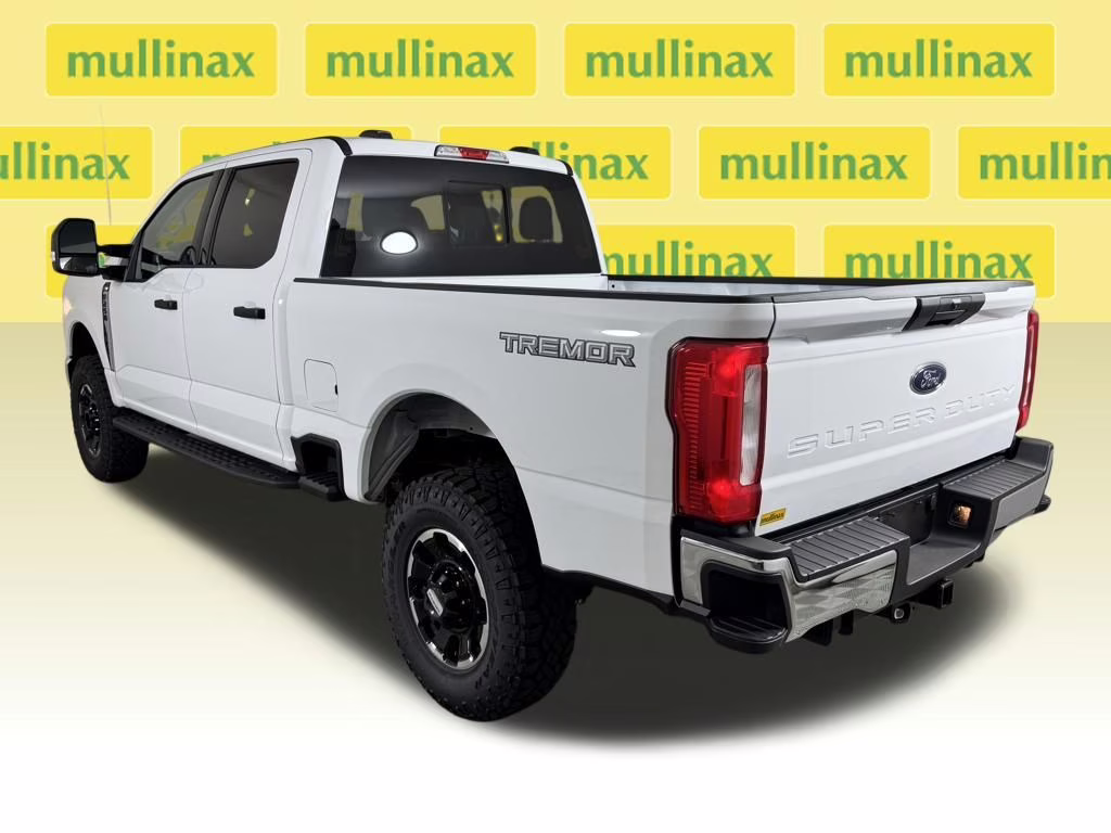 2026 Oxford White Ford Super Duty F-250 SRW XLT TREMOR 4X4 Truck
