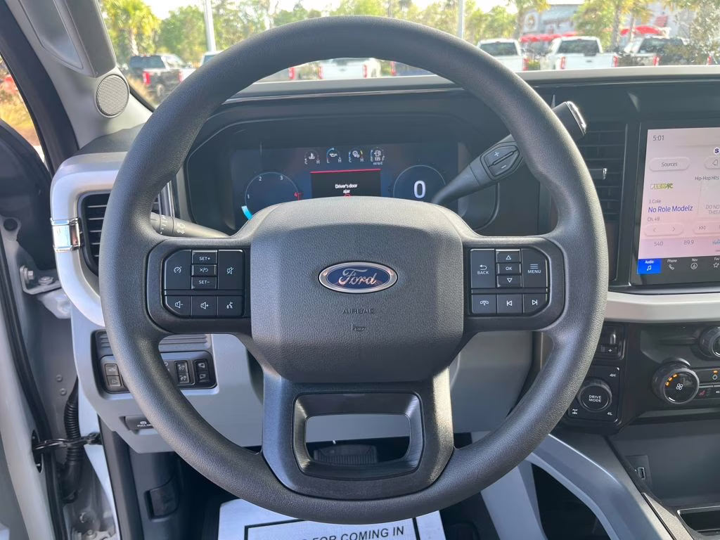 2026 Avalanche Ford Super Duty F-250 SRW XLT 4X4 Truck