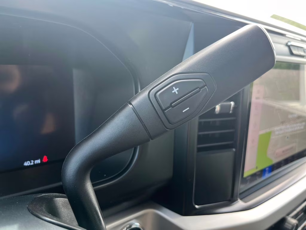 2026 Avalanche Ford Super Duty F-250 SRW XLT 4X4 Truck