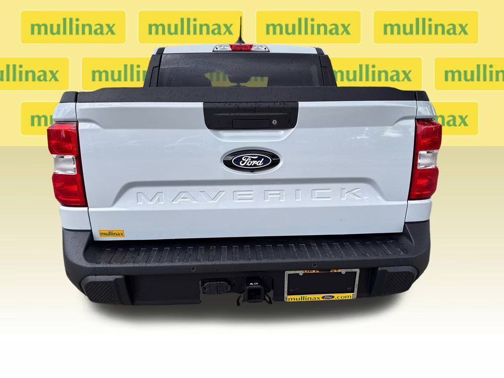 2026 Space White Metallic Ford Maverick XLT AWD Truck