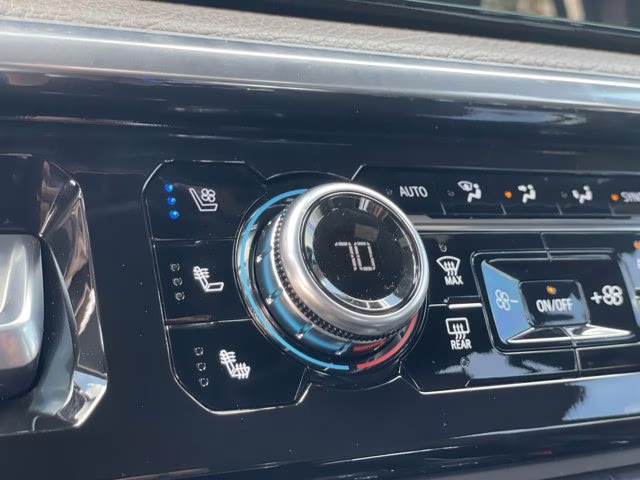 2023 Summit White GMC Sierra 1500 Denali RWD Truck