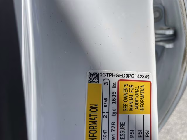 2023 Summit White GMC Sierra 1500 Denali RWD Truck