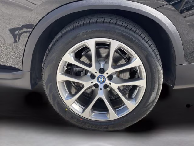 2023 Jet Black BMW X5 xDrive45e AWD SUV