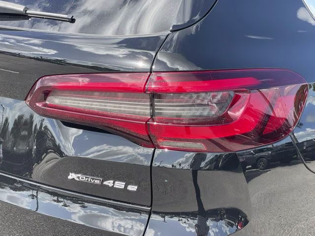 2023 Jet Black BMW X5 xDrive45e AWD SUV