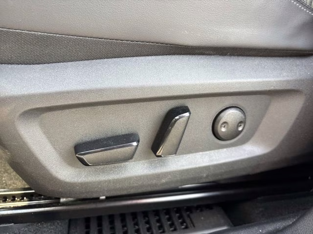 2025 Champagne Silver Metallic Nissan Rogue Platinum FWD SUV