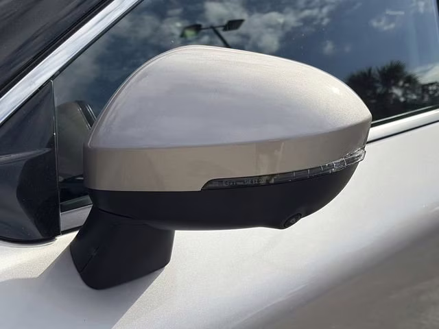 2025 Champagne Silver Metallic Nissan Rogue Platinum FWD SUV