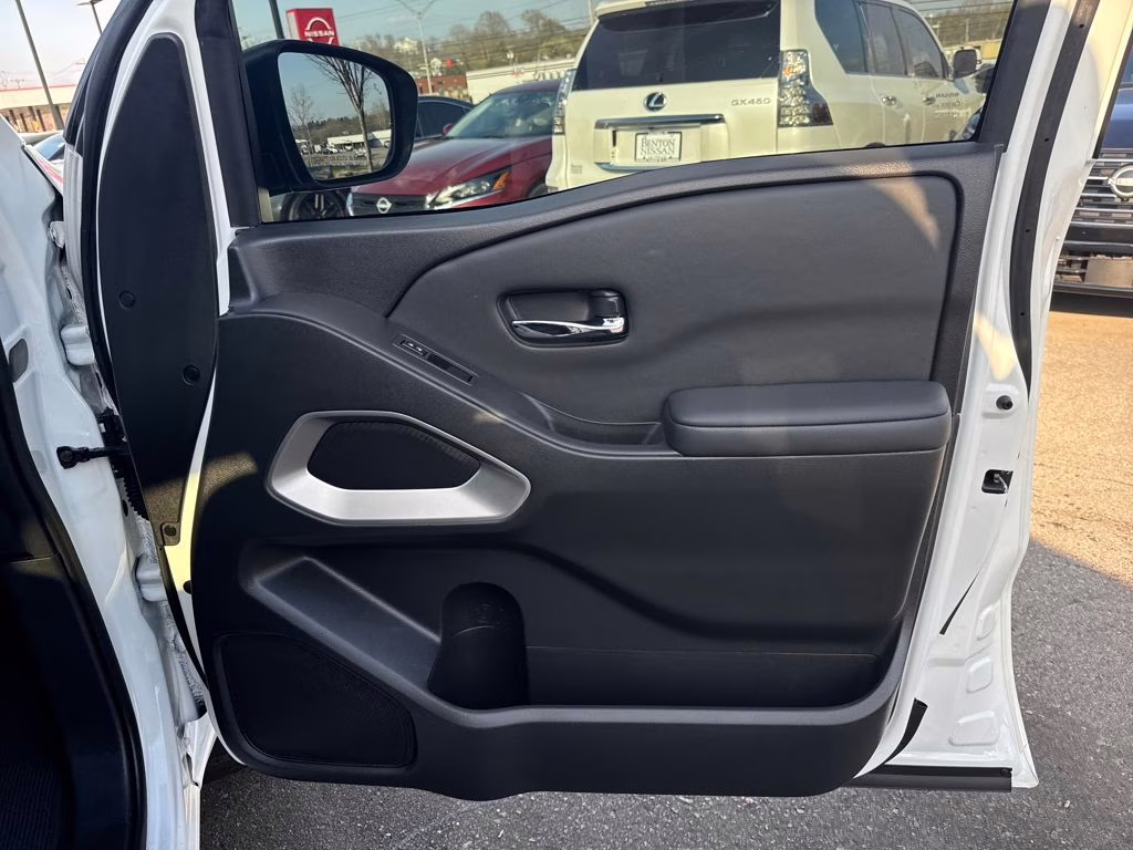 2024 Glacier White Nissan Frontier SV 4X4 Truck