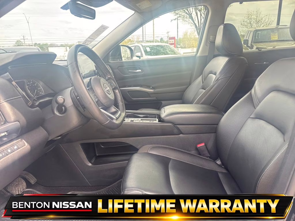 2024 Super Black Nissan Pathfinder SL FWD SUV