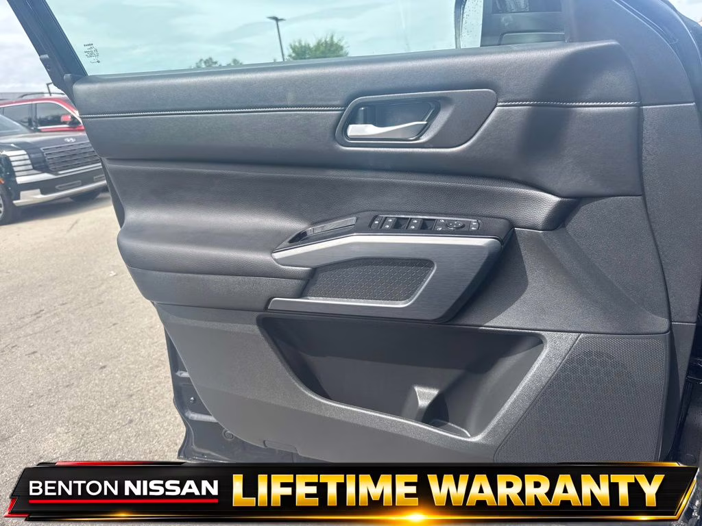 2024 Super Black Nissan Pathfinder SL FWD SUV