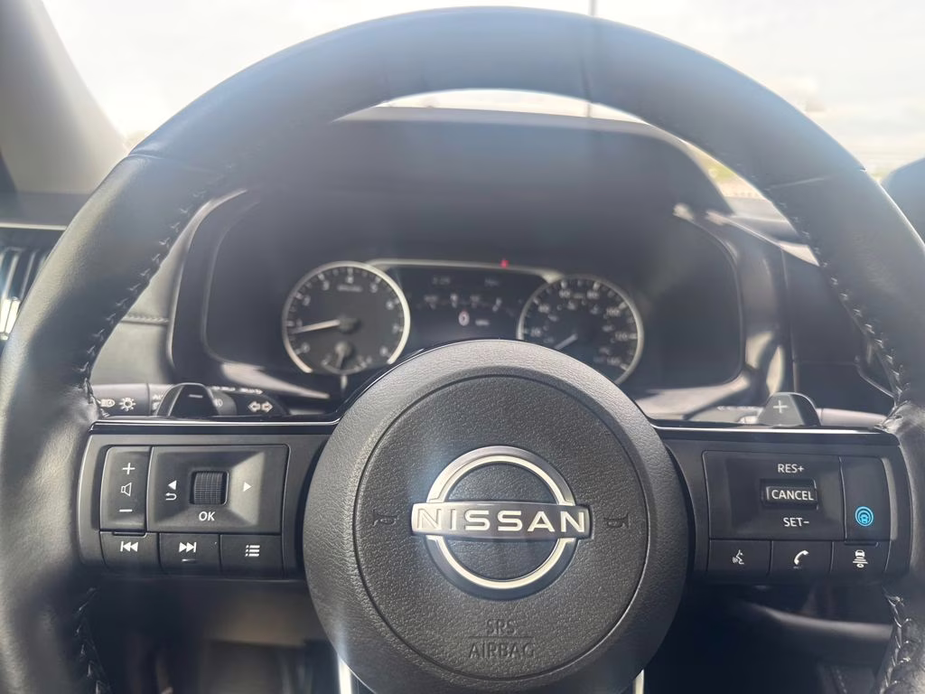 2024 Super Black Nissan Pathfinder SL FWD SUV