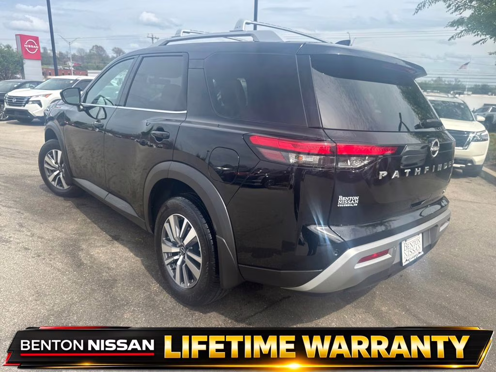 2024 Super Black Nissan Pathfinder SL FWD SUV