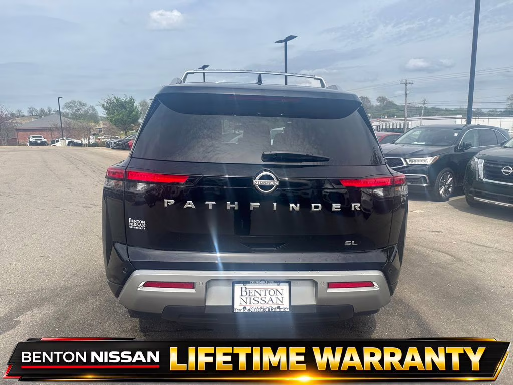 2024 Super Black Nissan Pathfinder SL FWD SUV