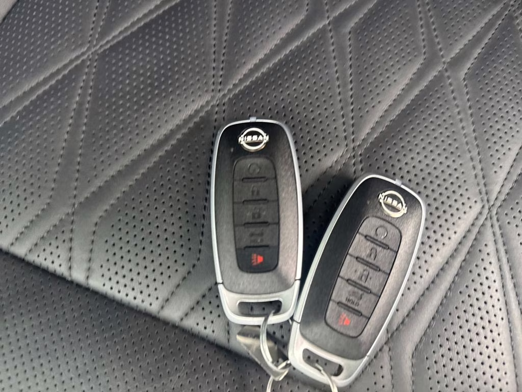 2024 Super Black Nissan Rogue Platinum AWD SUV