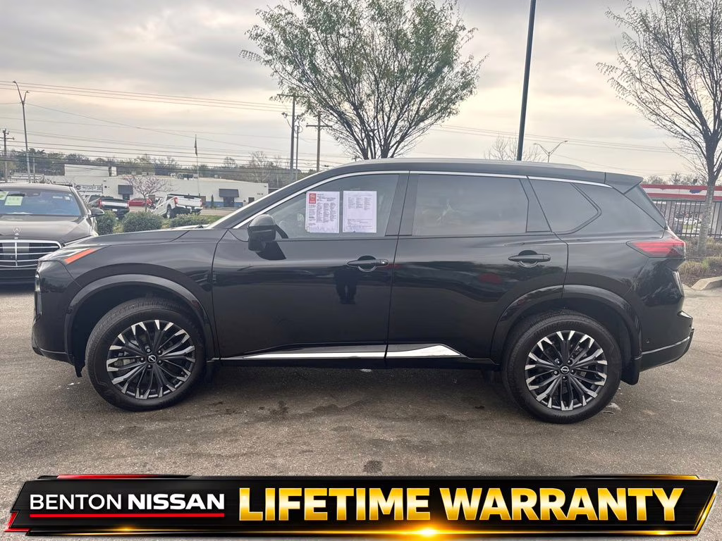 2024 Super Black Nissan Rogue Platinum AWD SUV