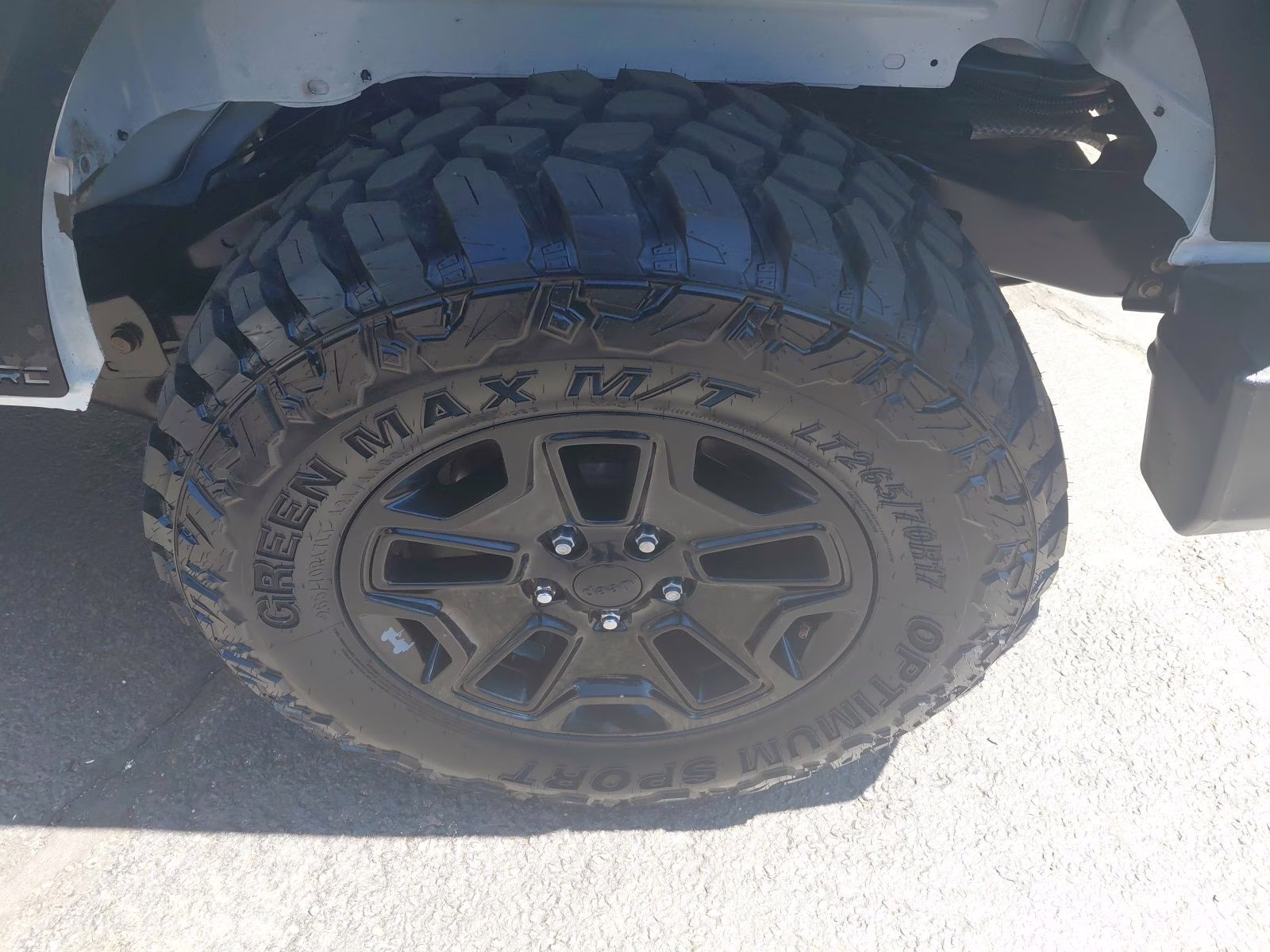 2016 Bright White Clearcoat Jeep Wrangler Sport 4X4 SUV