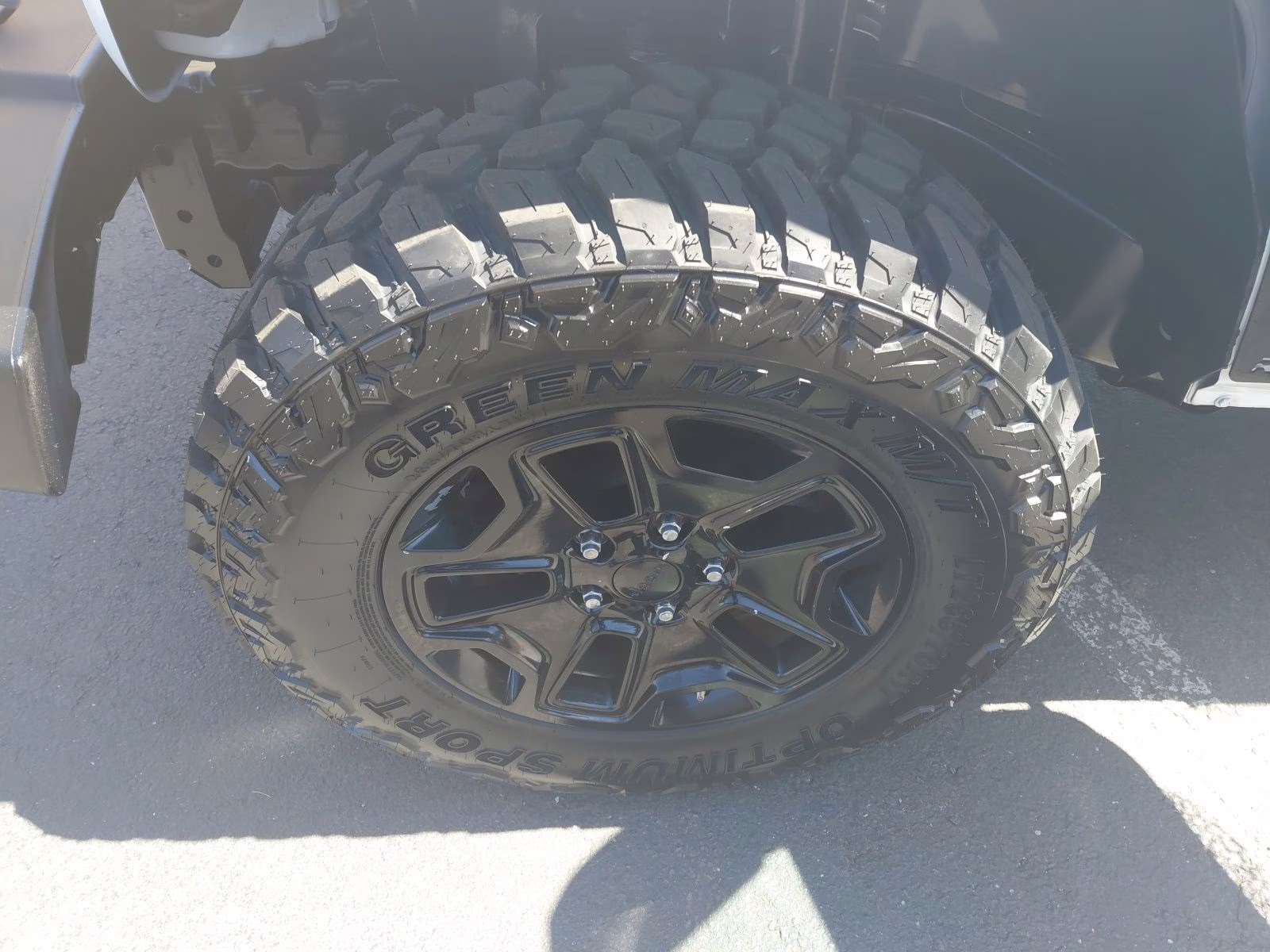 2016 Bright White Clearcoat Jeep Wrangler Sport 4X4 SUV