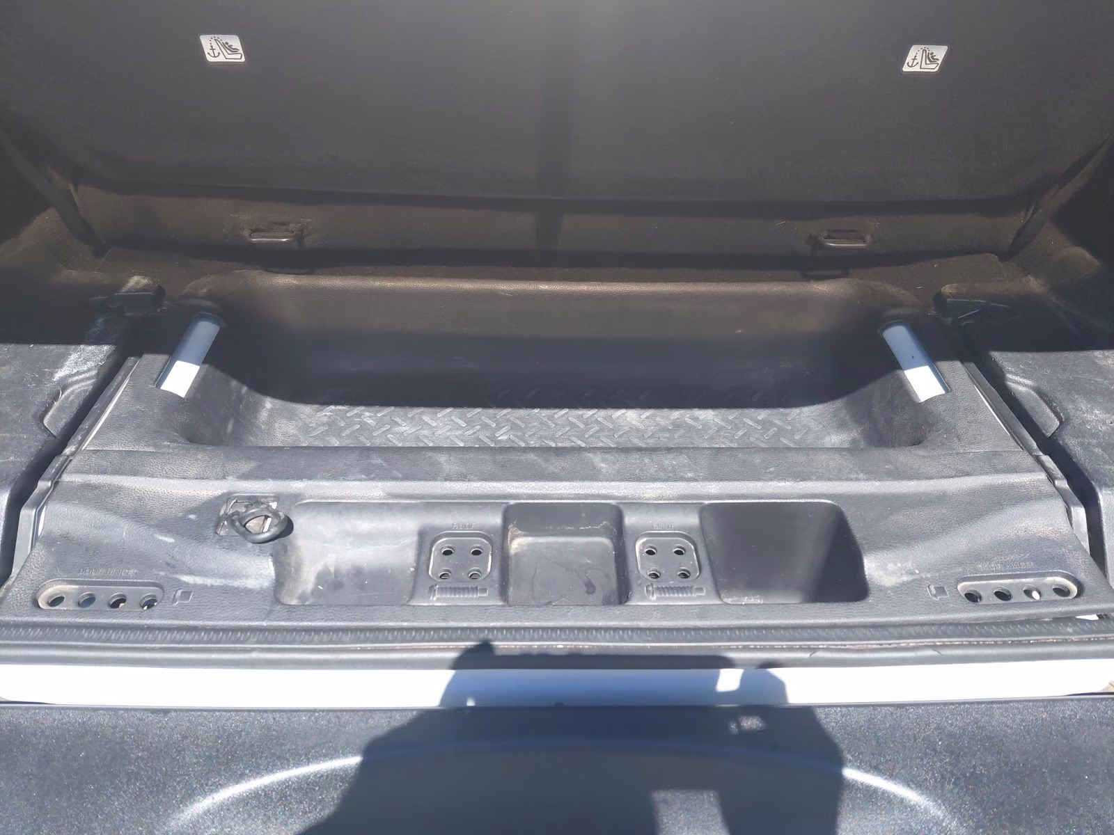 2016 Bright White Clearcoat Jeep Wrangler Sport 4X4 SUV