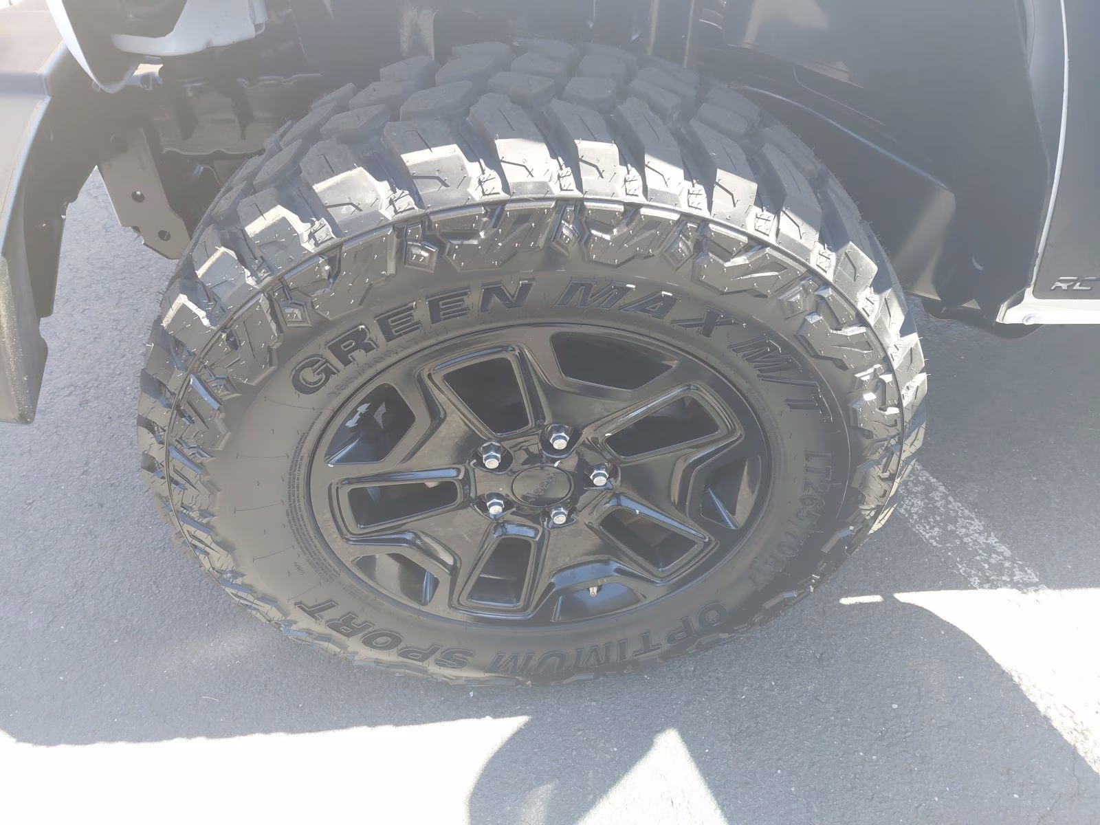 2016 Bright White Clearcoat Jeep Wrangler Sport 4X4 SUV