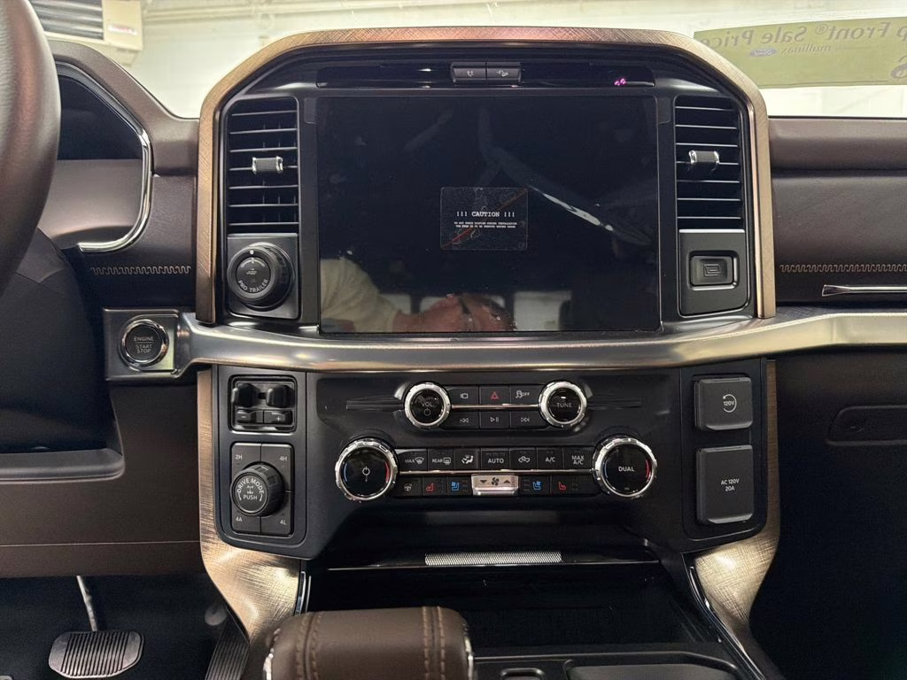 2026 STAR WHITE Ford F-150 King Ranch 4X4 Truck