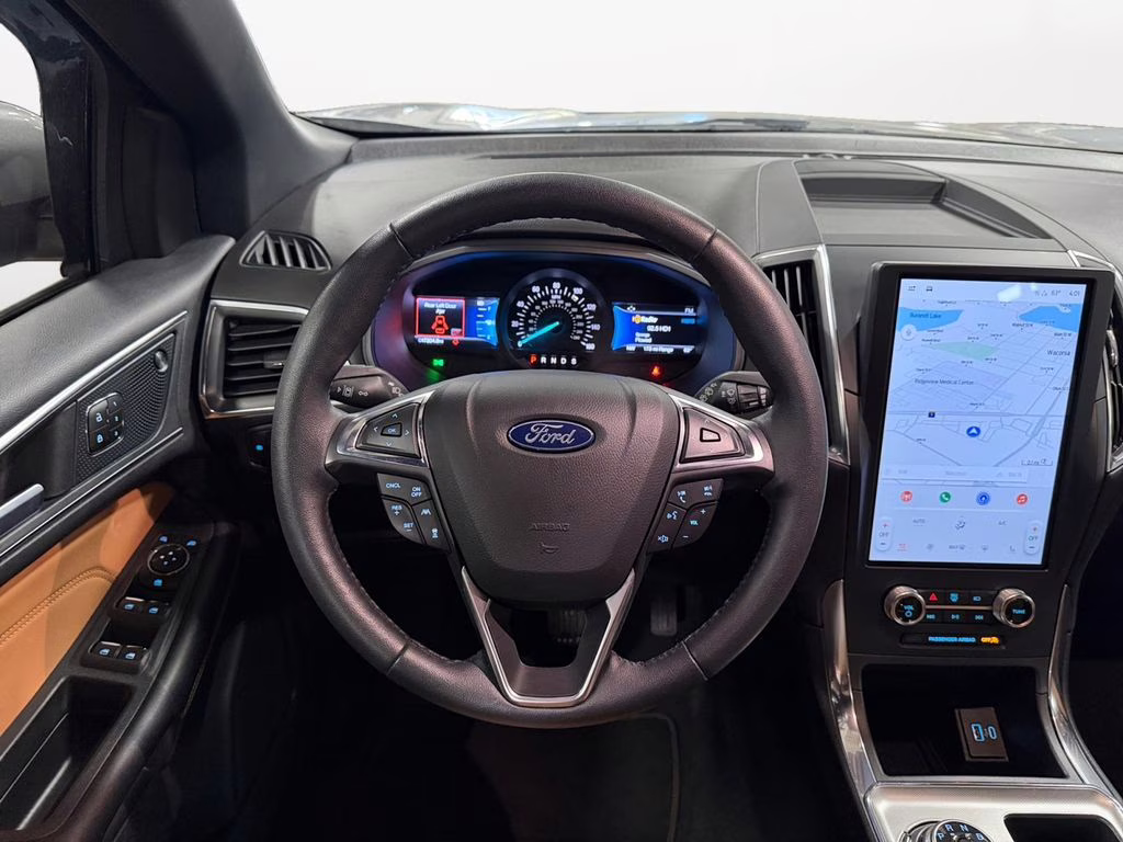 2024 Iconic Silver Metallic Ford Edge Titanium Elite Pkg w/Pano Roof AWD SUV