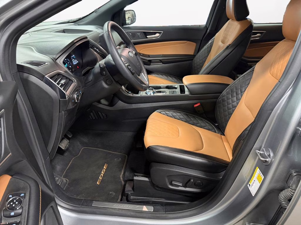 2024 Iconic Silver Metallic Ford Edge Titanium Elite Pkg w/Pano Roof AWD SUV