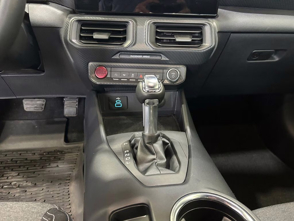 2025 Oxford White Ford Mustang EcoBoost RWD Coupe