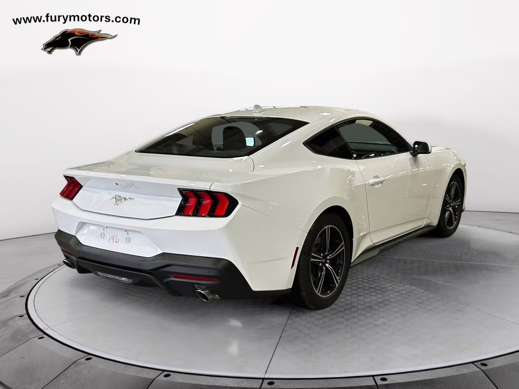 2025 Oxford White Ford Mustang EcoBoost RWD Coupe