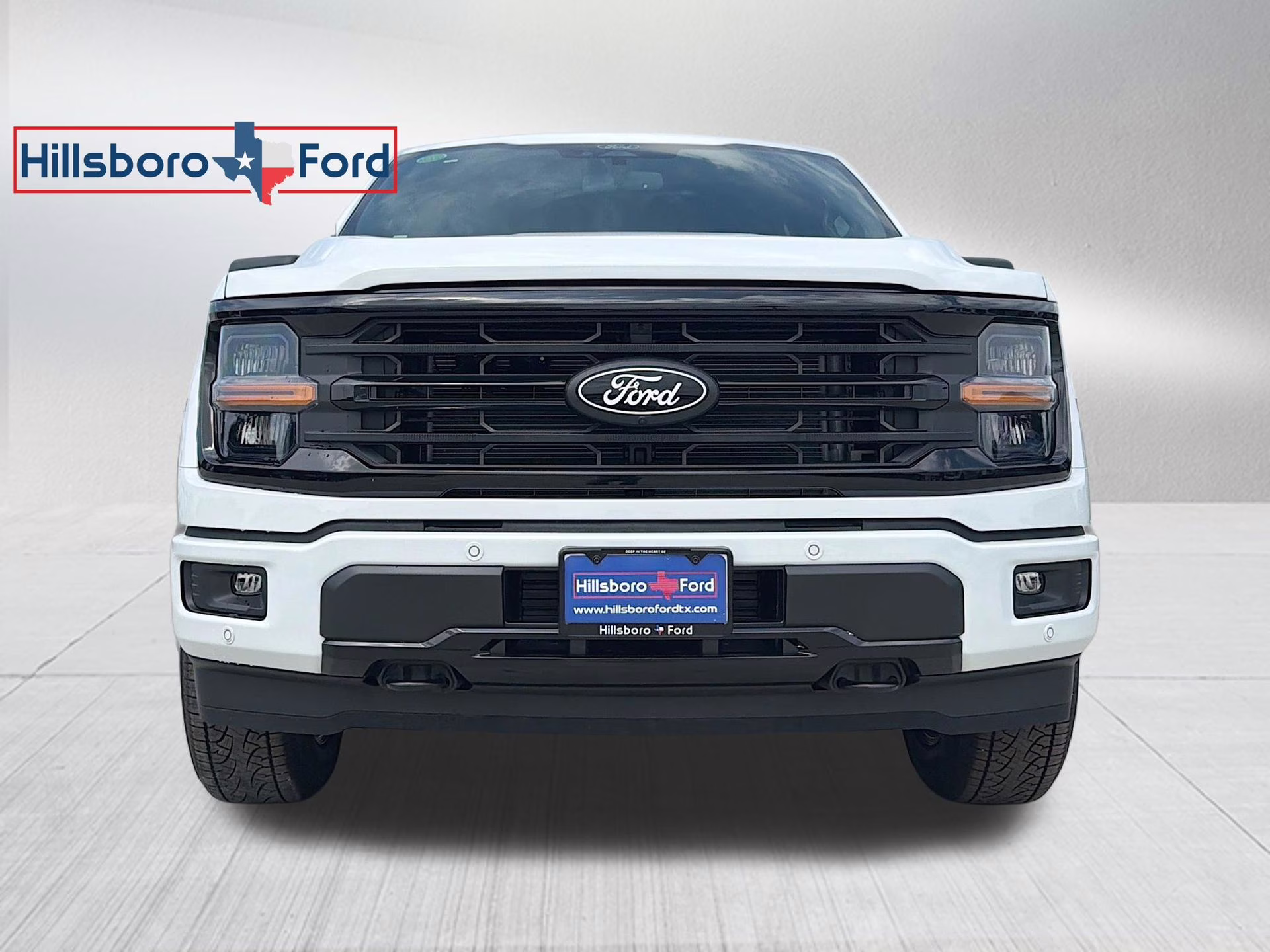 2026 Oxford White Ford F-150 XLT 4X4 Truck