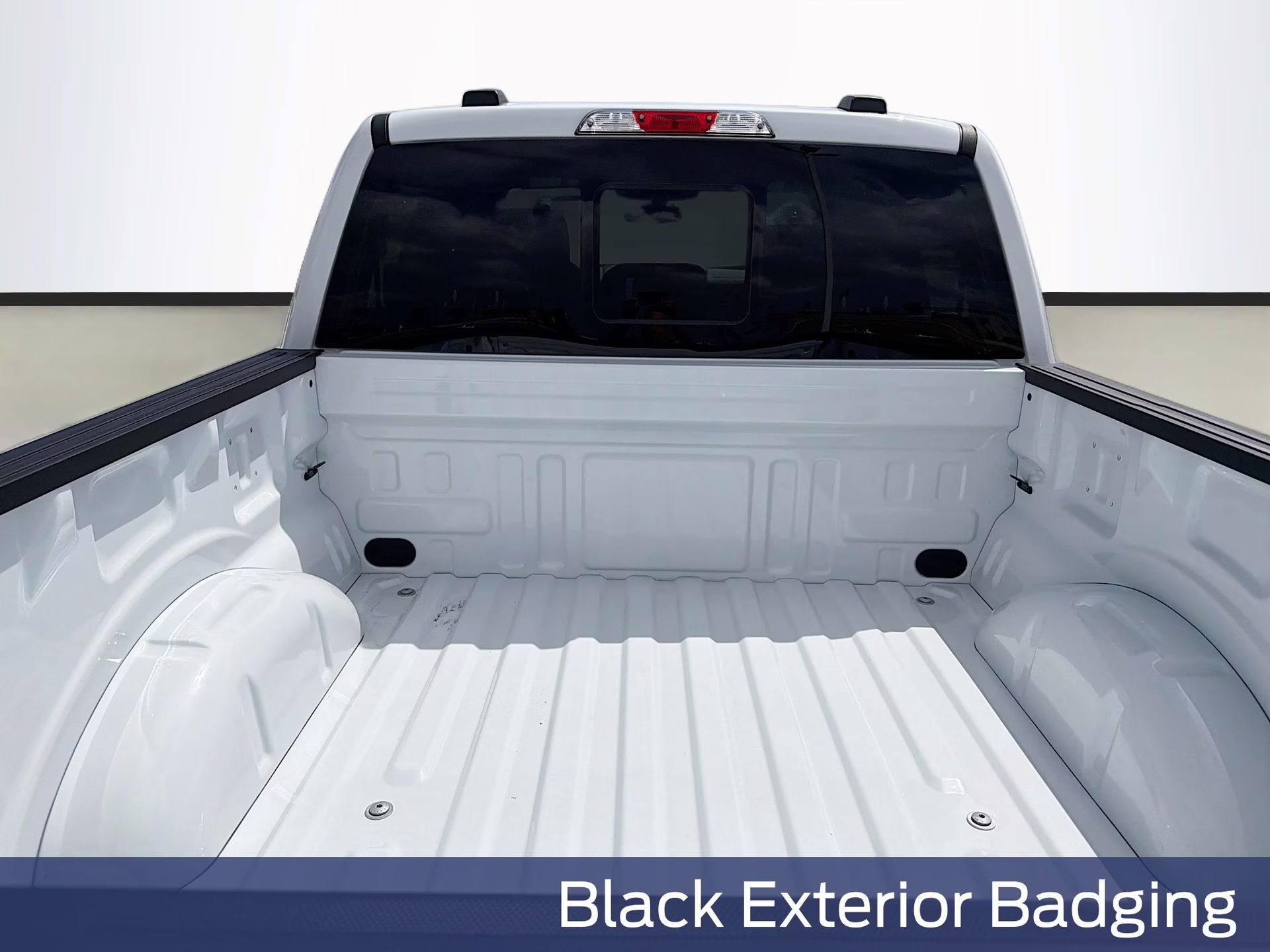 2026 Oxford White Ford F-150 XLT 4X4 Truck