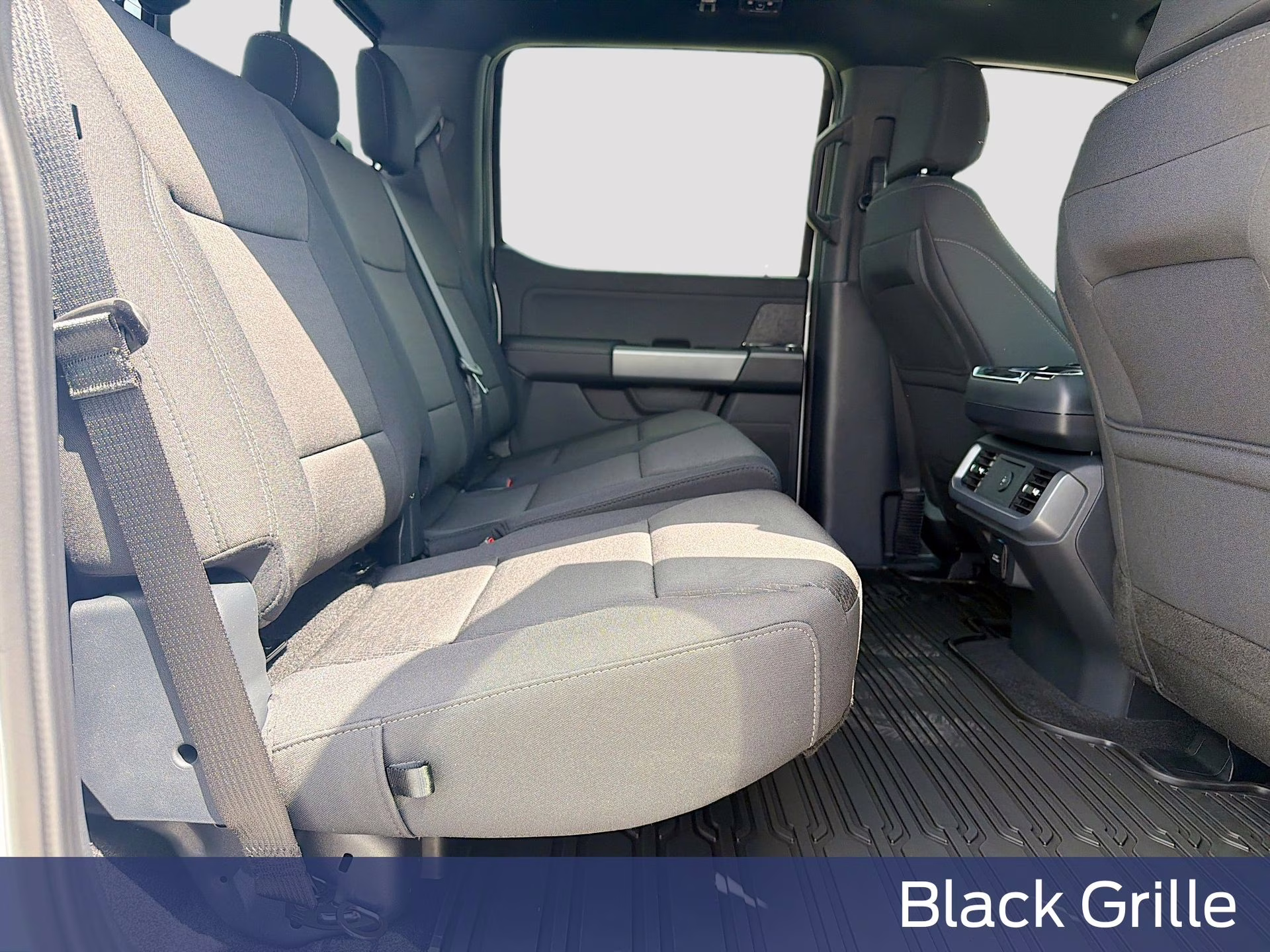 2026 Oxford White Ford F-150 XLT 4X4 Truck