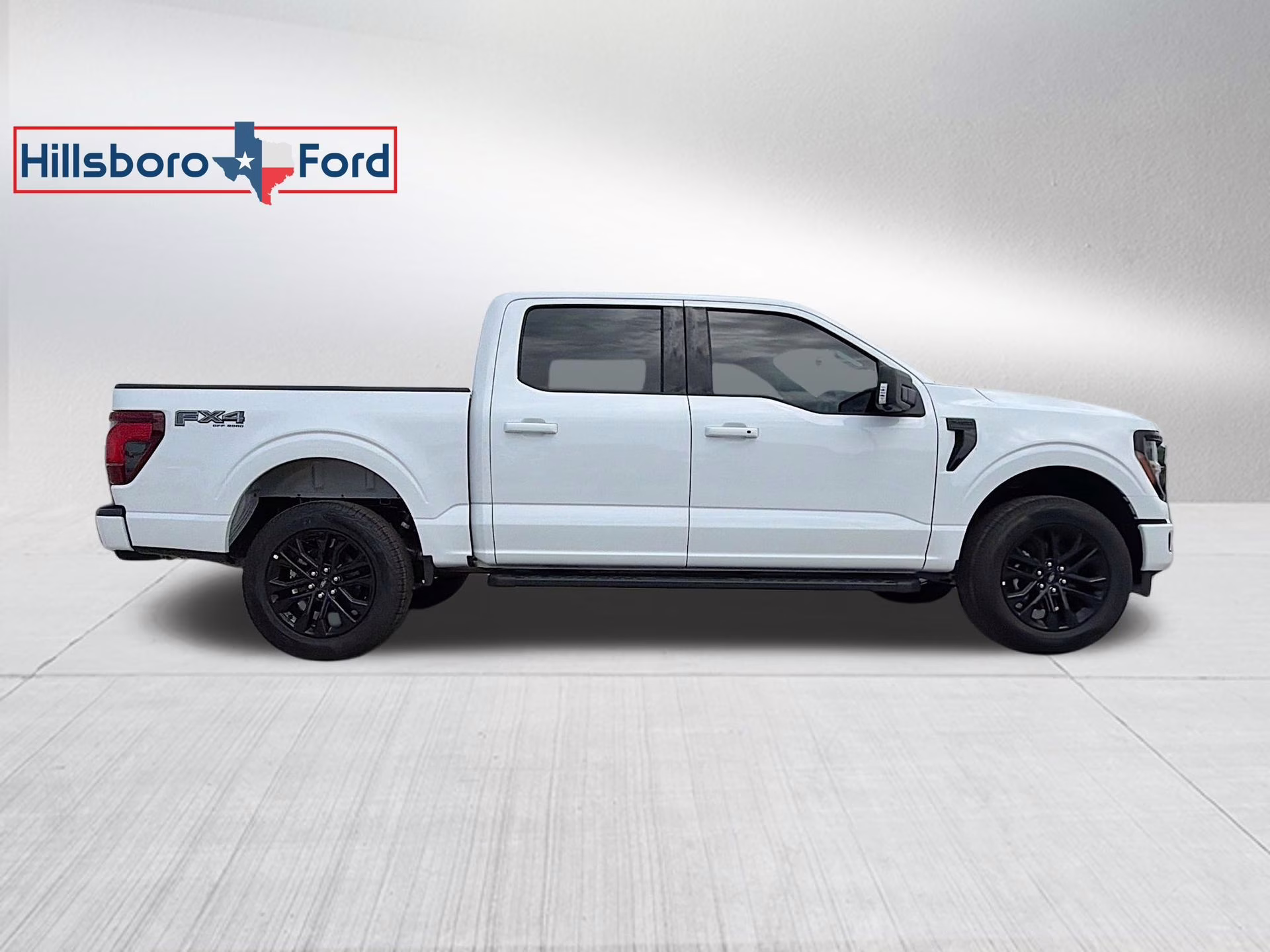 2026 Oxford White Ford F-150 XLT 4X4 Truck