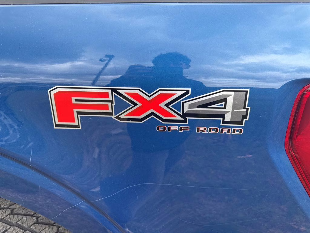 2023 Atlas Blue Metallic Ford F-150 XL 4X4 Truck