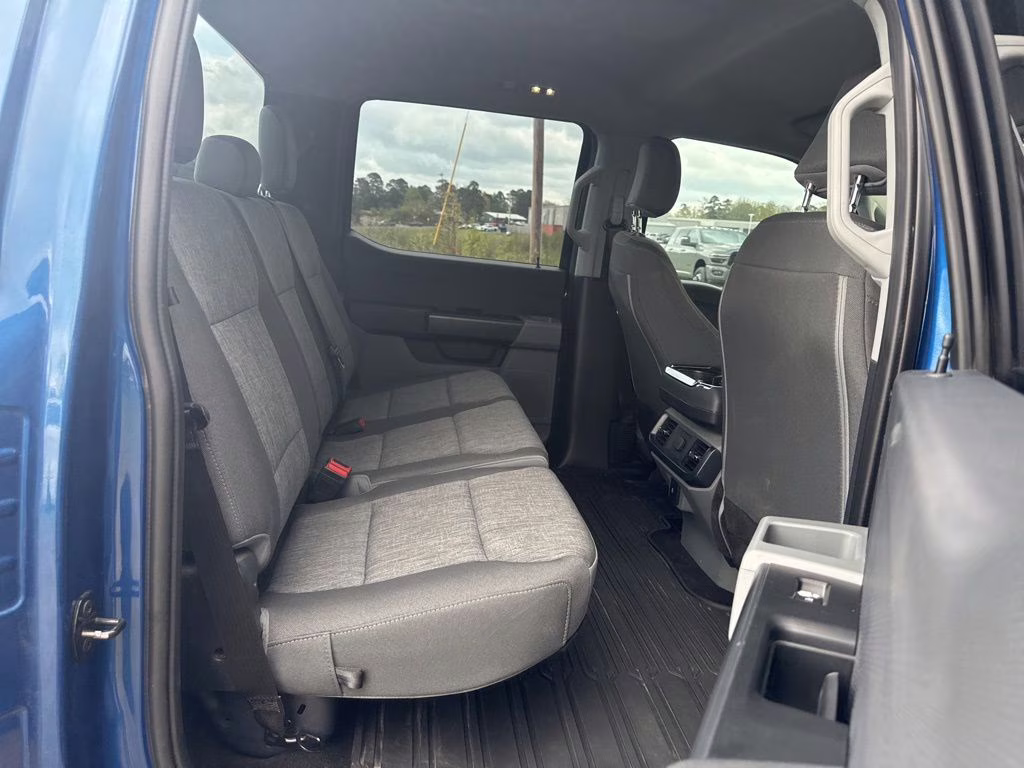 2023 Atlas Blue Metallic Ford F-150 XL 4X4 Truck
