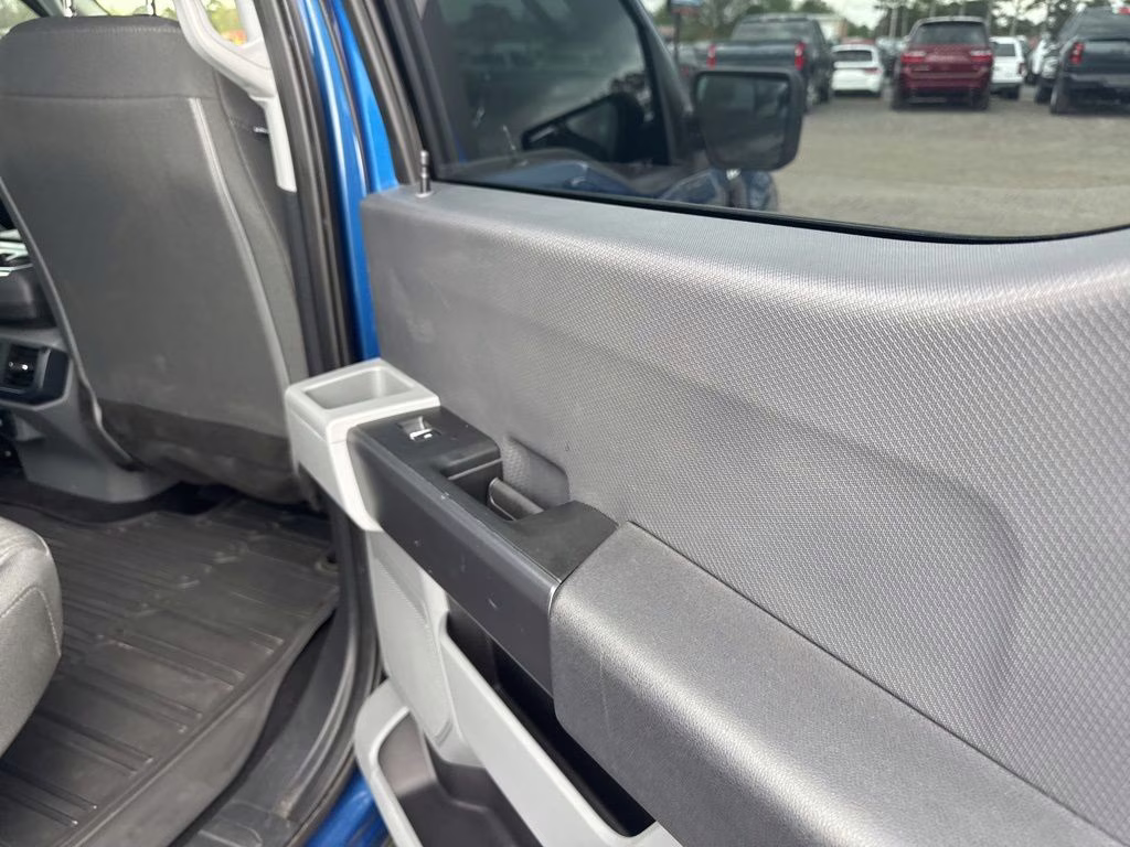 2023 Atlas Blue Metallic Ford F-150 XL 4X4 Truck