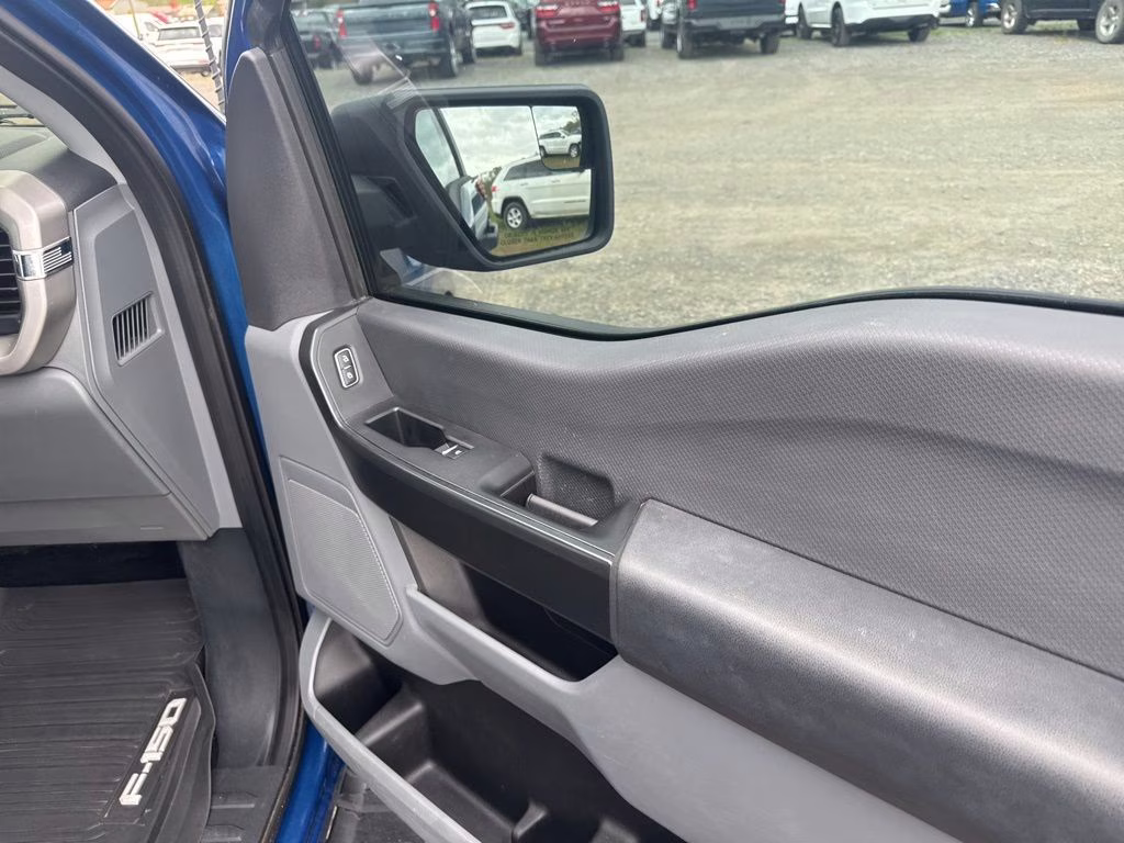 2023 Atlas Blue Metallic Ford F-150 XL 4X4 Truck