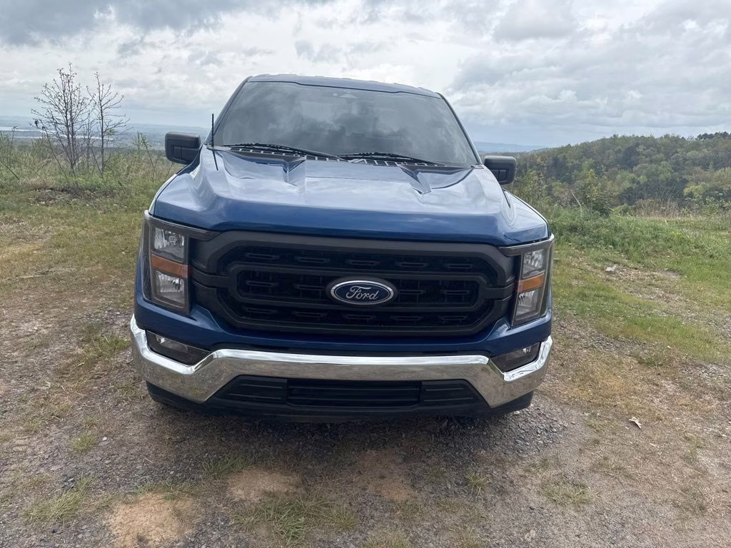 2023 Atlas Blue Metallic Ford F-150 XL 4X4 Truck