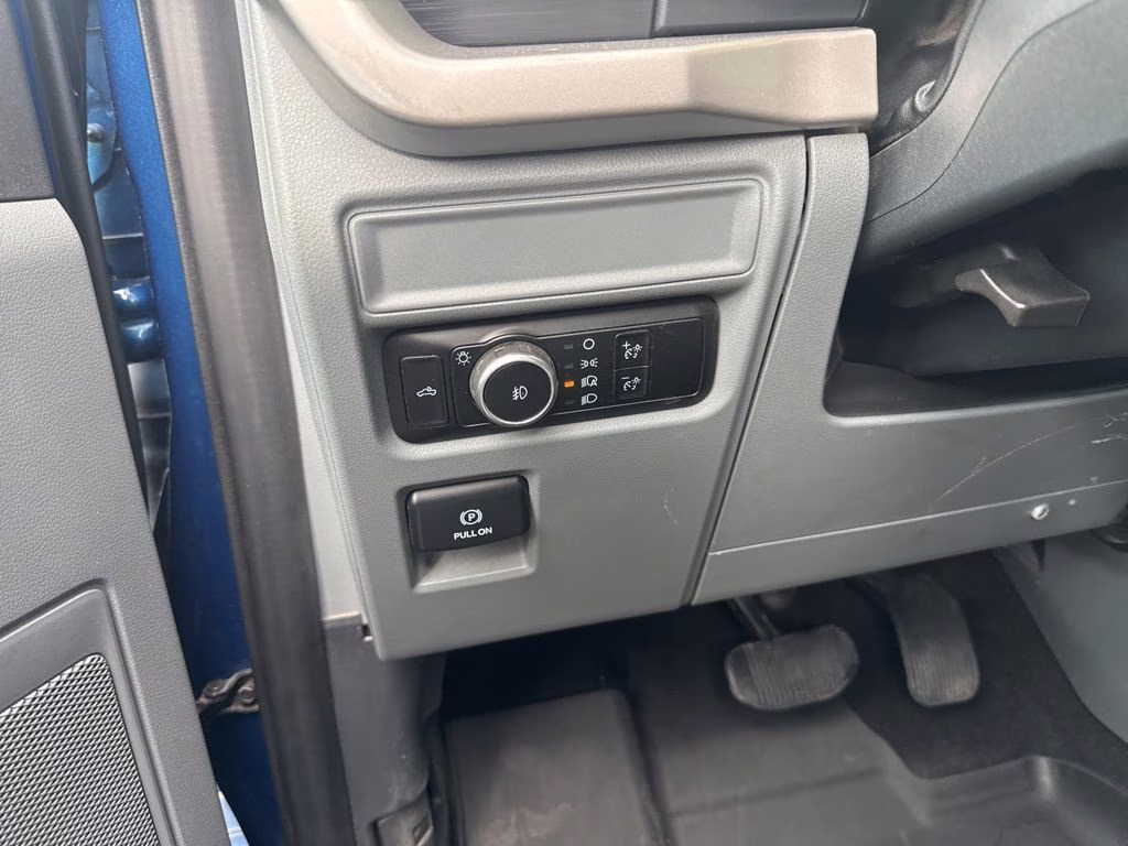 2023 Atlas Blue Metallic Ford F-150 XL 4X4 Truck