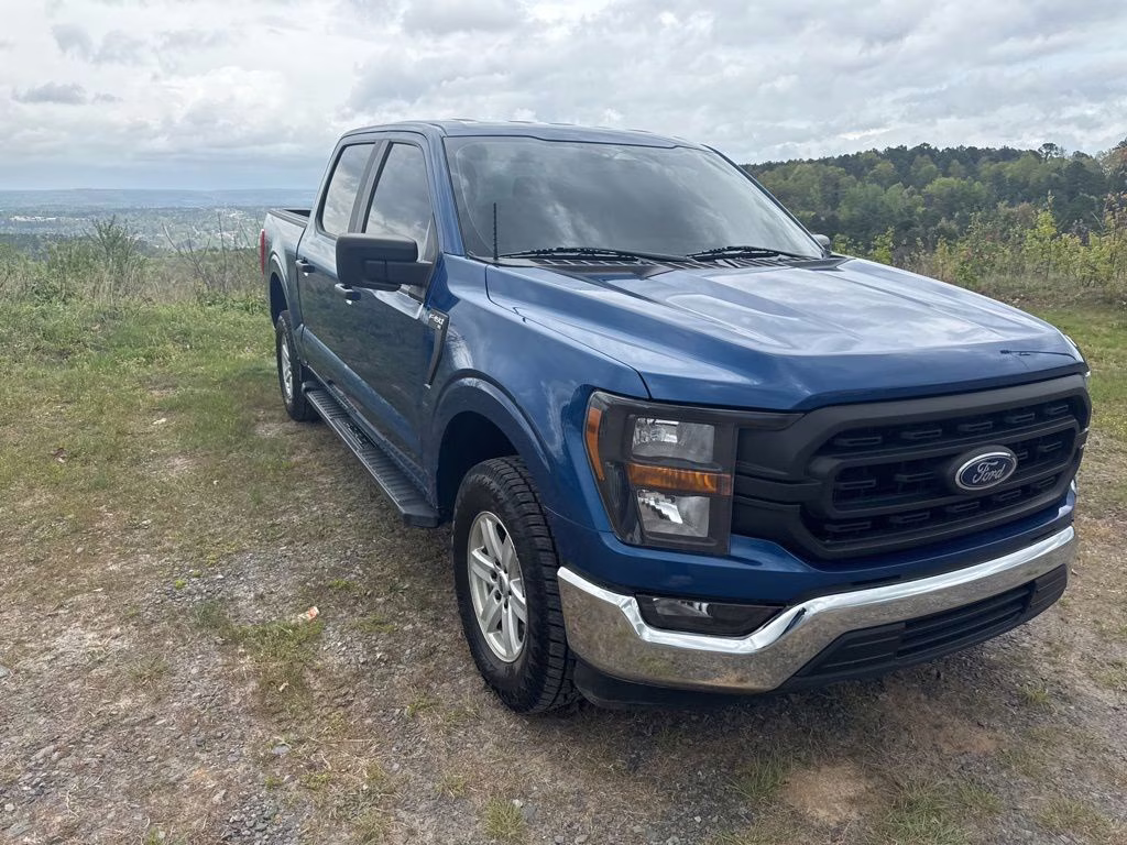 2023 Atlas Blue Metallic Ford F-150 XL 4X4 Truck