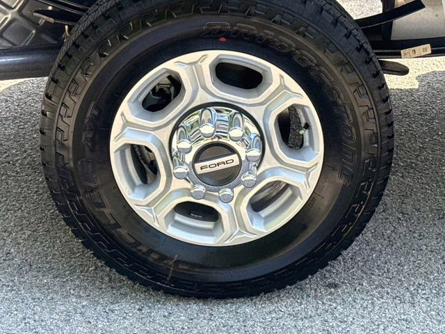 2026 Oxford White Ford Super Duty F-250 SRW XLT 4X4 Truck