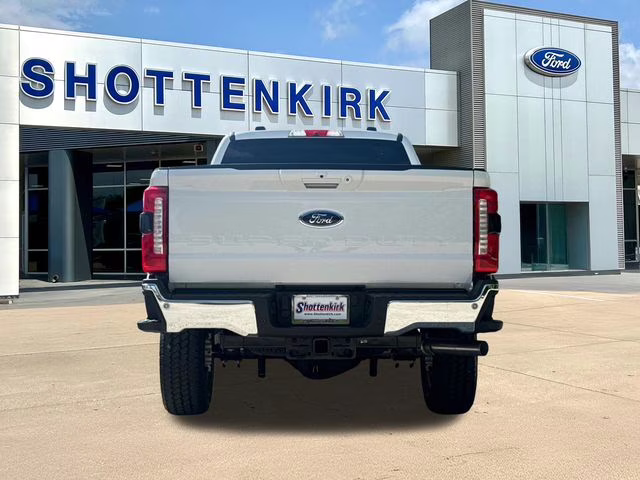 2026 Oxford White Ford Super Duty F-250 SRW XLT 4X4 Truck
