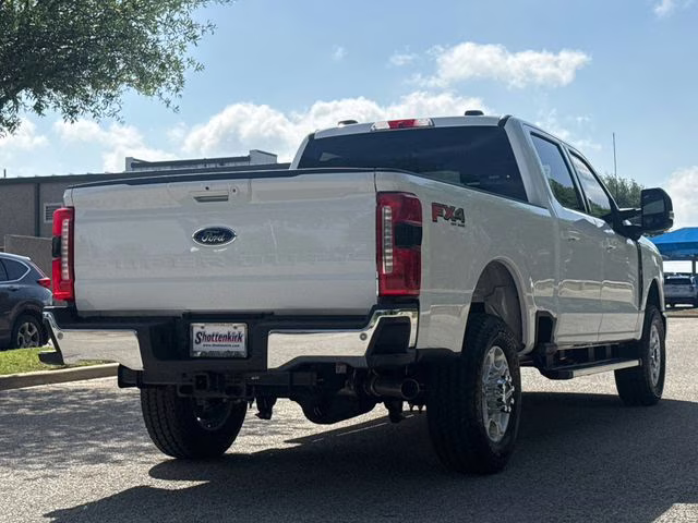 2026 Oxford White Ford Super Duty F-250 SRW XLT 4X4 Truck