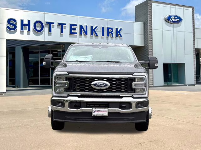 2026 Gray Ford Super Duty F-350 DRW Lariat 4X4 Truck