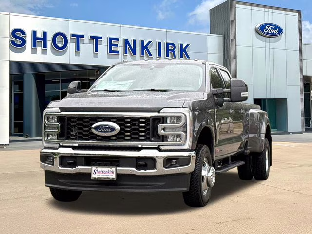 2026 Gray Ford Super Duty F-350 DRW Lariat 4X4 Truck