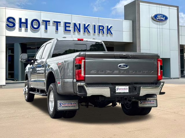 2026 Gray Ford Super Duty F-350 DRW Lariat 4X4 Truck