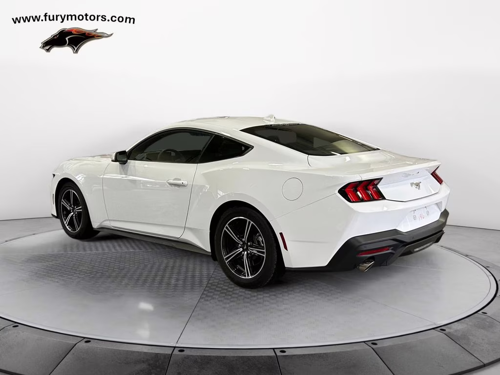 2025 Oxford White Ford Mustang EcoBoost RWD Coupe