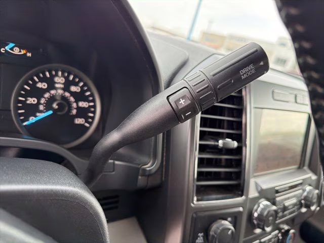 2019 Ingot Silver Ford F-150 XLT 4X4 Truck