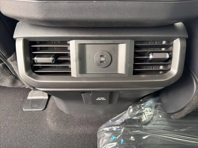 2026 Avalanche Ford F-150 Lariat 4X4 Truck