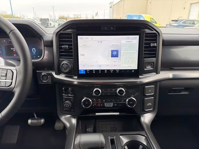 2026 Avalanche Ford F-150 Lariat 4X4 Truck